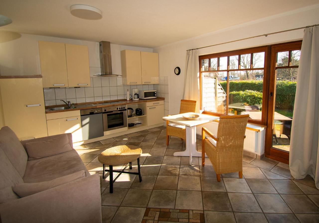 Inselhotel Kapitaen Tadsen / Amrum Нибел Екстериор снимка