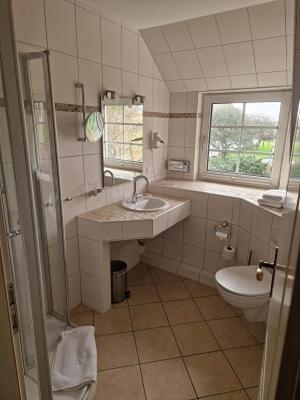 Inselhotel Kapitaen Tadsen / Amrum Нибел Екстериор снимка