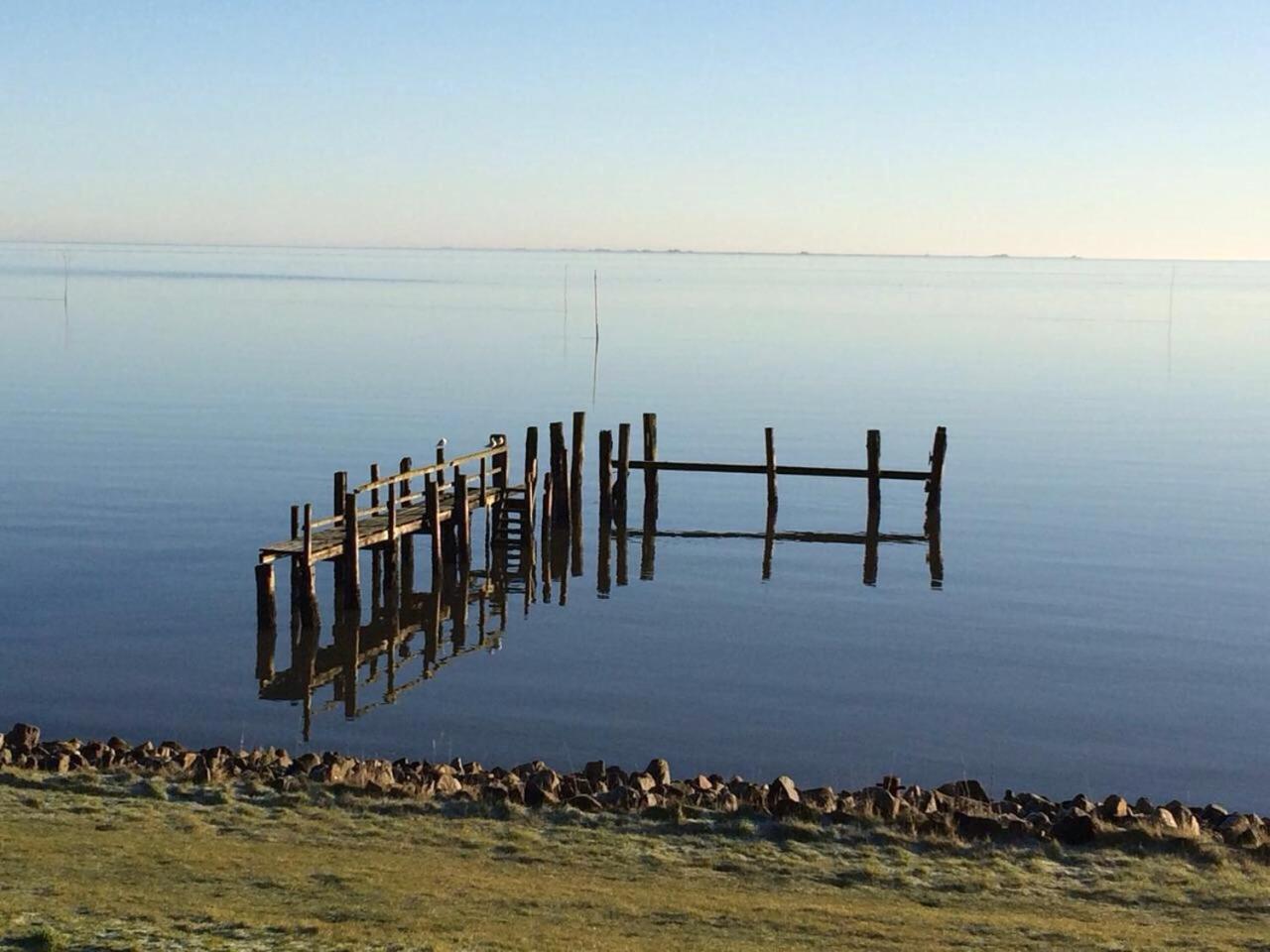 Inselhotel Kapitaen Tadsen / Amrum Нибел Екстериор снимка